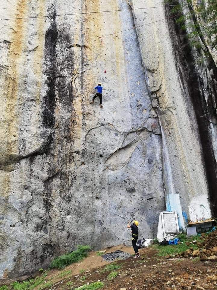 Escalada en la Piedra del Peñol En Guatapé - Image 8