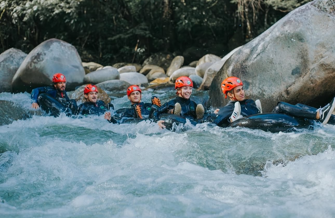 Tubing Familiar En San Rafael y Guatape
