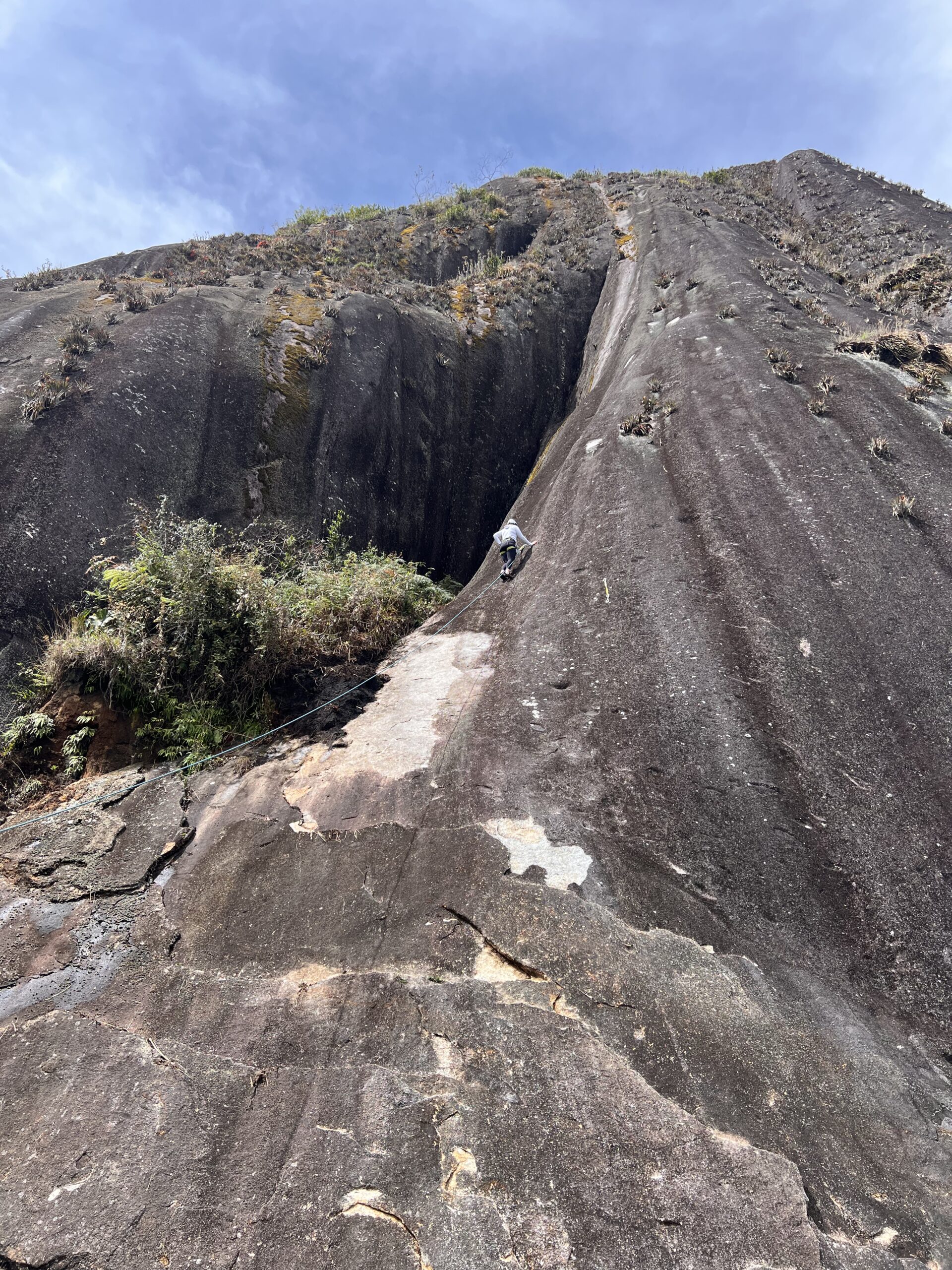 Escalada en la Piedra del Peñol En Guatapé - Image 2