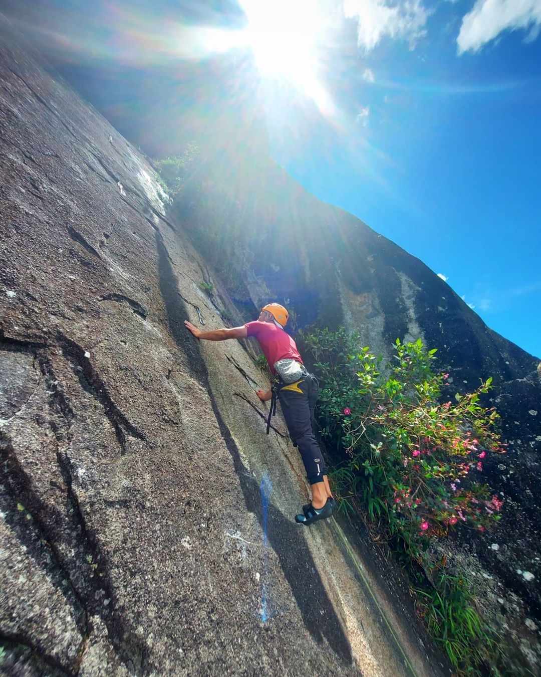 Escalada en la Piedra del Peñol En Guatapé - Image 4