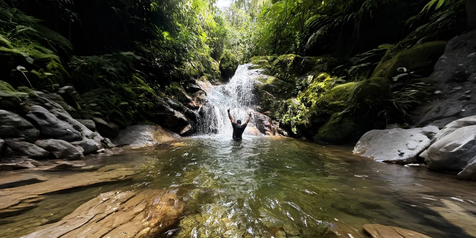 Trekking las 7 Cascadas Guatapé