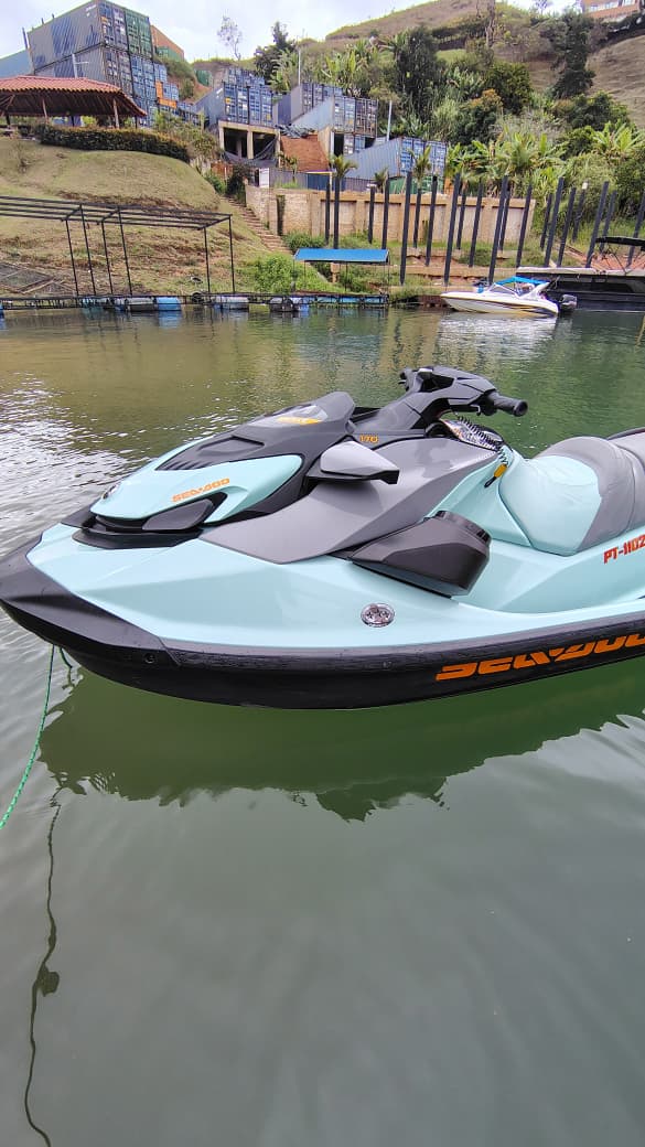 Renta tu jet ski en guatape: Jet Ski Sea Doo Wake