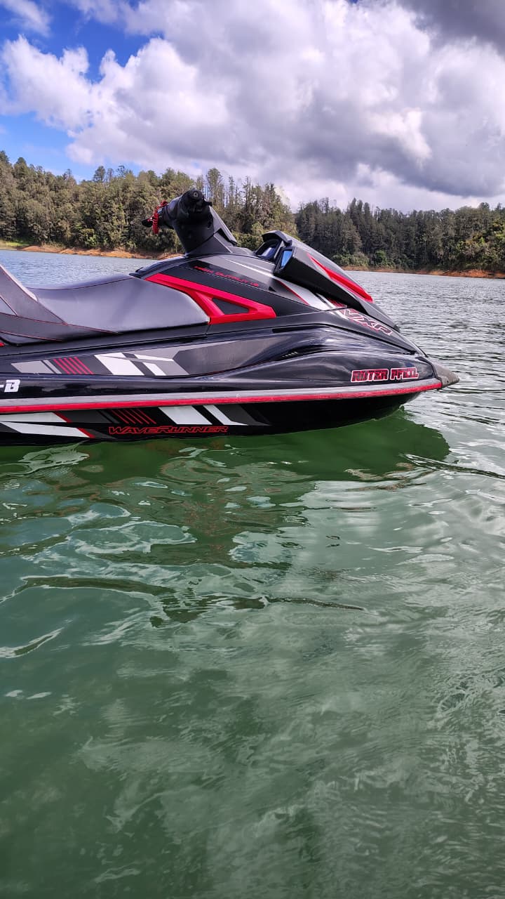EL MEJOR JET SKI YAMAHA VXR en Guatapé: Cilindraje 1800 con 150 caballos de fuerza