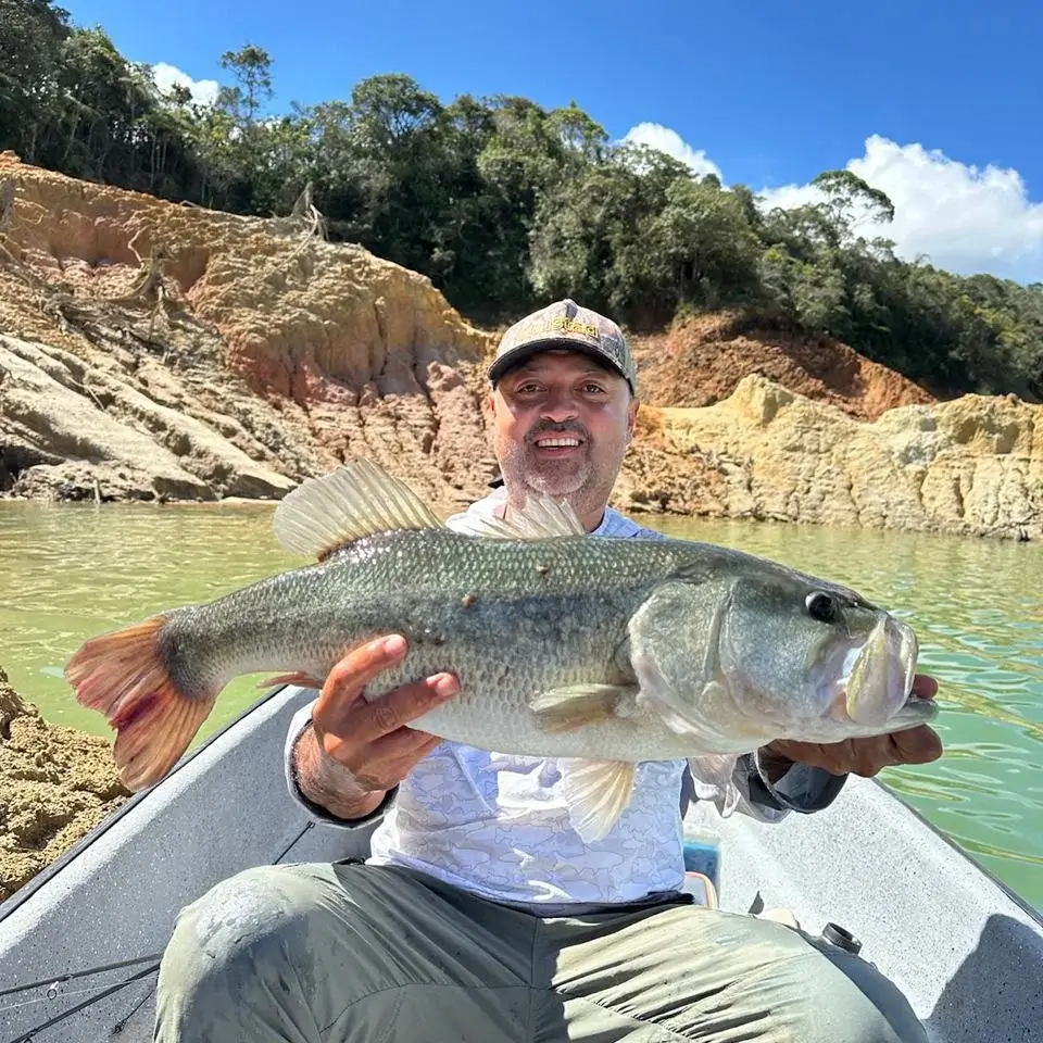 TOUR DE PESCA PROFESIONAL EN GUATAPE